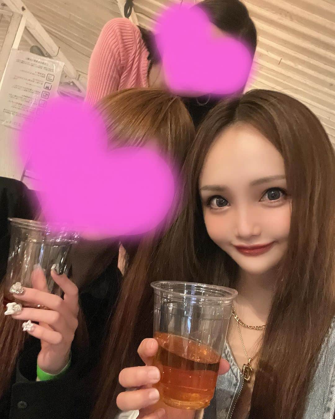 宇佐美あいりさんのインスタグラム写真 - (宇佐美あいりInstagram)「夏も終わり秋になってきて 気付けば今年夏らしい事 一つもできなかったな...😶w  なのでこの前ギリギリBBQ🍖に 行ってきた😂🤭w  BBQとかたぶん 8年ぶりくらいだww  プールはもう無理だけど BBQはまだそこまで寒くなかったから ギリ大丈夫だったよ٩(｡˃ ᵕ ˂ )و✨  しかもこう言うBBQスポット は初めてきたけど、オシャレだし アウトドア系は苦手すぎるから ギリギリまで悩んでたけど たまに行くとよかったあ🫠✨  あ...メインのBBQ🍖の 写真は撮るの忘れてお皿のこれ しかなくてw   安定のずっと食べて 終わりました😹w  #THEBBQBEACHinTOYOSU #海外のビーチリゾート#ラグジュアリー #BBQスポット#夏の思い出#豊洲#make#instadaily#instalike#igers#selfie#instagood#pleaselike#japanesegirl#followm#follow4follow#followforfollow#f4f」11月5日 21時21分 - airi.usami_official
