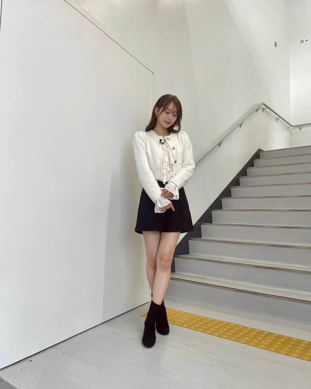 芹澤優さんのインスタグラム写真 - (芹澤優Instagram)「・  芹澤優ちゃんトークショーin横国  ありがとうございました！ 私にたくさんスポットがあてられてて、照れちゃったよ。でもたのしかった！！  モテモテユニバーシティライフをイメージした私服です🤍  もしくはブレアの手下的な女Bって感じ。(わかる人にはわかる)  ジャケット　@lily_brown_official  トップス　@fray_id  ショートパンツ　@shein_japan   #🐹🩷 #いろんな動物さん #メロメロにするの #色々すごかったね」11月5日 21時26分 - seriko_is_no.1
