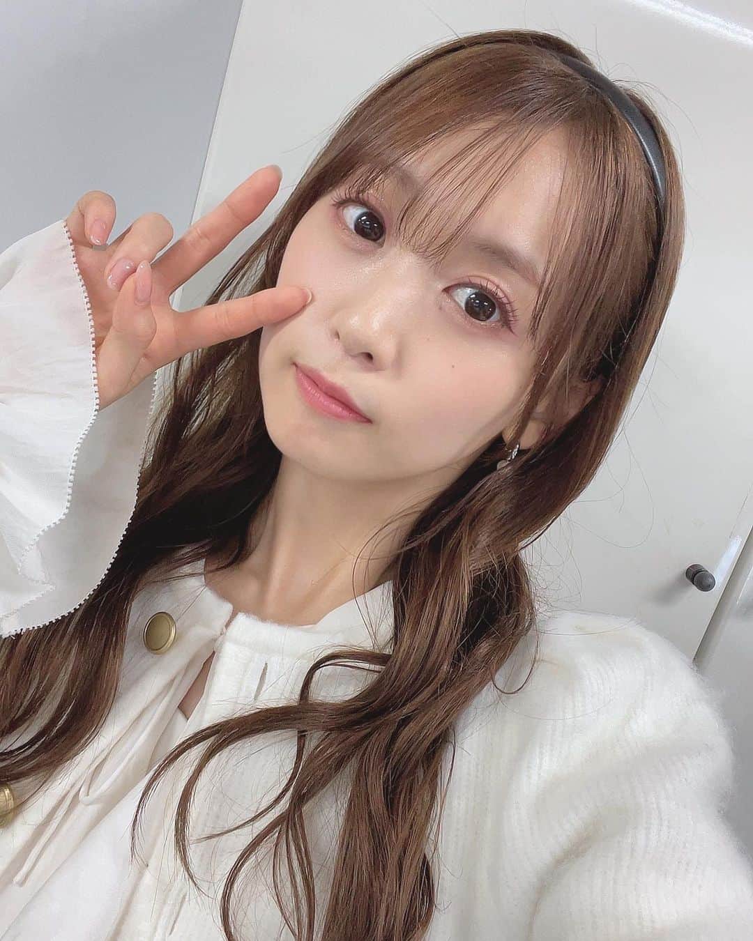 芹澤優さんのインスタグラム写真 - (芹澤優Instagram)「・  芹澤優ちゃんトークショーin横国  ありがとうございました！ 私にたくさんスポットがあてられてて、照れちゃったよ。でもたのしかった！！  モテモテユニバーシティライフをイメージした私服です🤍  もしくはブレアの手下的な女Bって感じ。(わかる人にはわかる)  ジャケット　@lily_brown_official  トップス　@fray_id  ショートパンツ　@shein_japan   #🐹🩷 #いろんな動物さん #メロメロにするの #色々すごかったね」11月5日 21時26分 - seriko_is_no.1