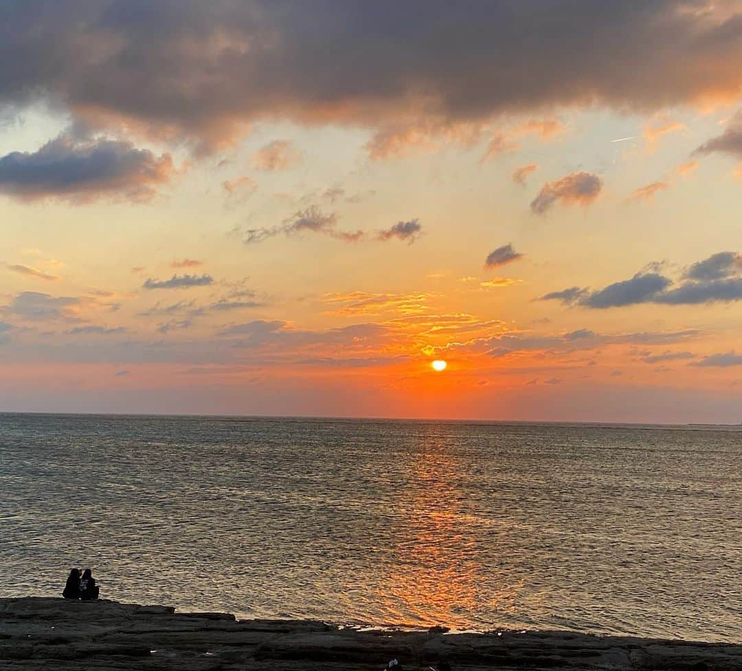 滝香織さんのインスタグラム写真 - (滝香織Instagram)「. . 沖縄旅が楽しすぎました！！  海がきれい😆😆😆 ちょっと寒かったけど、10月末でも泳げました。 のんびりゆったりリフレッシュ☺️  #沖縄旅行 #沖縄観光 #万座毛 #恩納村 #ハレクラニ沖縄 #古宇利島 #ハートロック #フクギ並木」11月5日 21時30分 - kaorin_taki