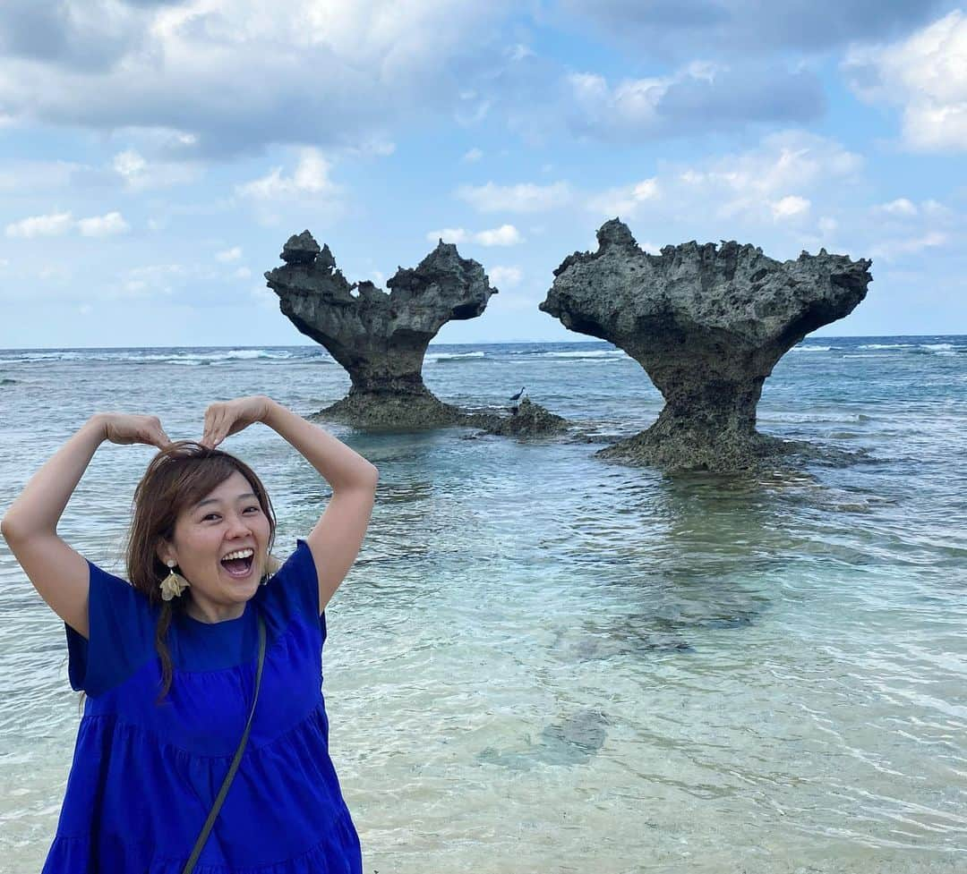 滝香織さんのインスタグラム写真 - (滝香織Instagram)「. . 沖縄旅が楽しすぎました！！  海がきれい😆😆😆 ちょっと寒かったけど、10月末でも泳げました。 のんびりゆったりリフレッシュ☺️  #沖縄旅行 #沖縄観光 #万座毛 #恩納村 #ハレクラニ沖縄 #古宇利島 #ハートロック #フクギ並木」11月5日 21時30分 - kaorin_taki