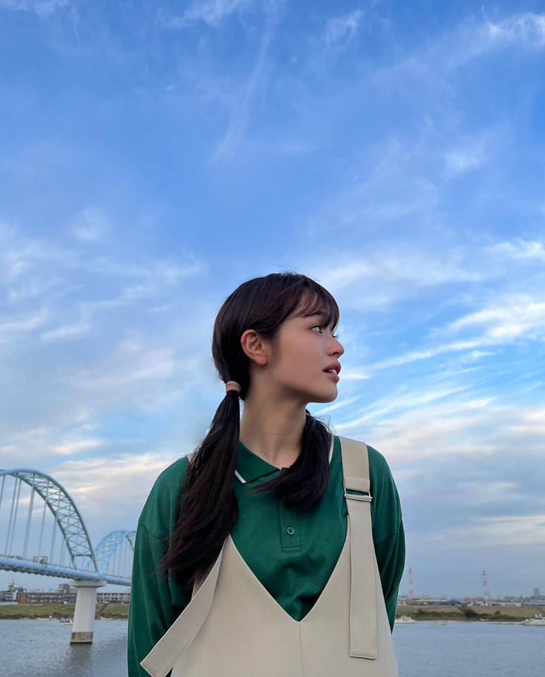 豊嶋花さんのインスタグラム写真 - (豊嶋花Instagram)「「君が死ぬまであと100日」 明日夜25:04〜 第3話放送でーす！！🐬🩵 ‎ ‎ ꒰ 注意 ꒱  いつもより5分遅れての放送です❕ ・ 水族館デートは、、波乱の予感！？😱 たろーイルカではなくスタッフさんイルカとツーショットしてきました✌🏻‎ #君100 #シーパラ」11月5日 21時32分 - hanatoyoshima_official
