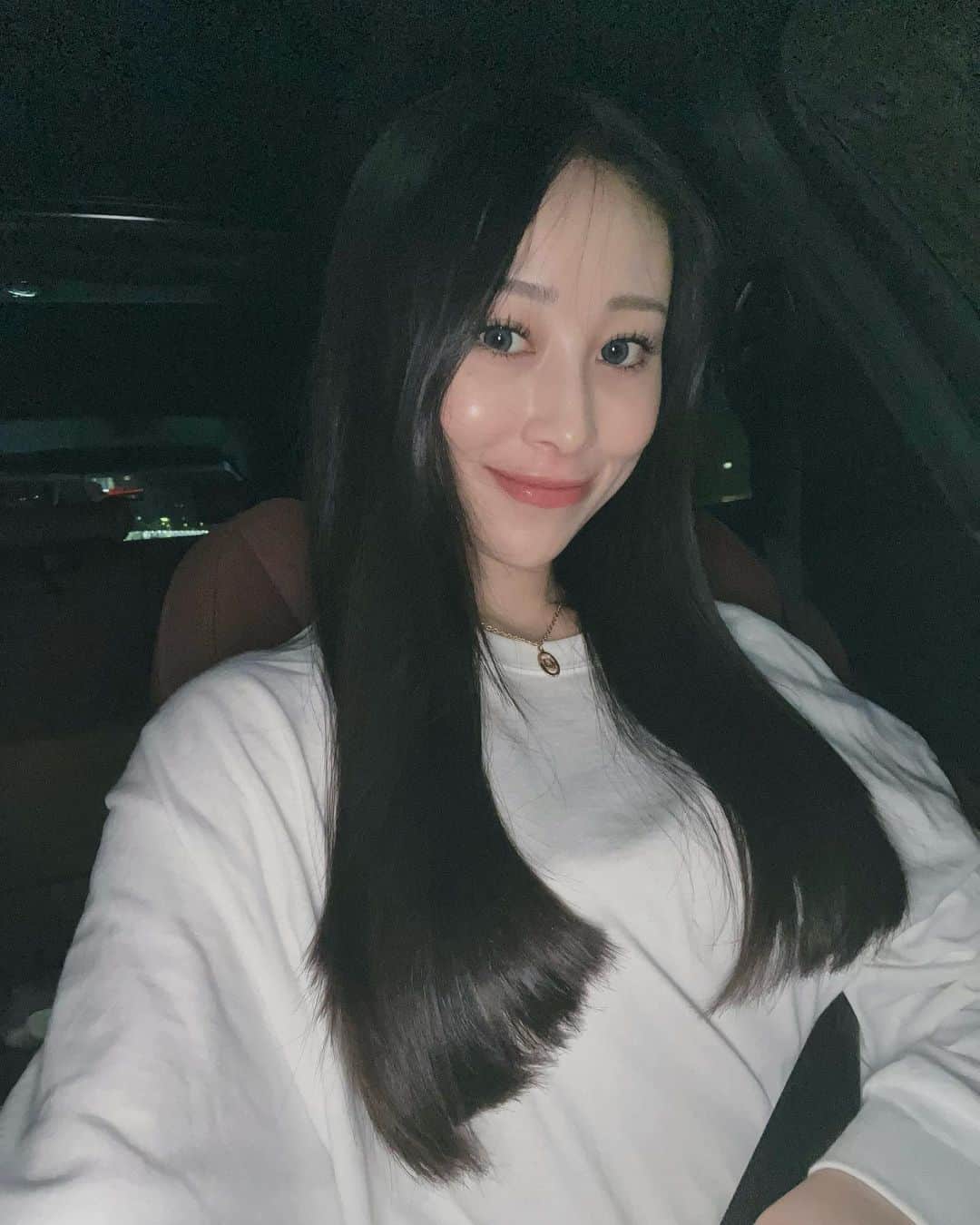 長沼南帆のインスタグラム：「美容の日💇‍♀️♥️  #マツエク　#マツエクデザイン #まつ毛エクステ #まつ毛束デザイン #マツエク上下 #ロングヘア」
