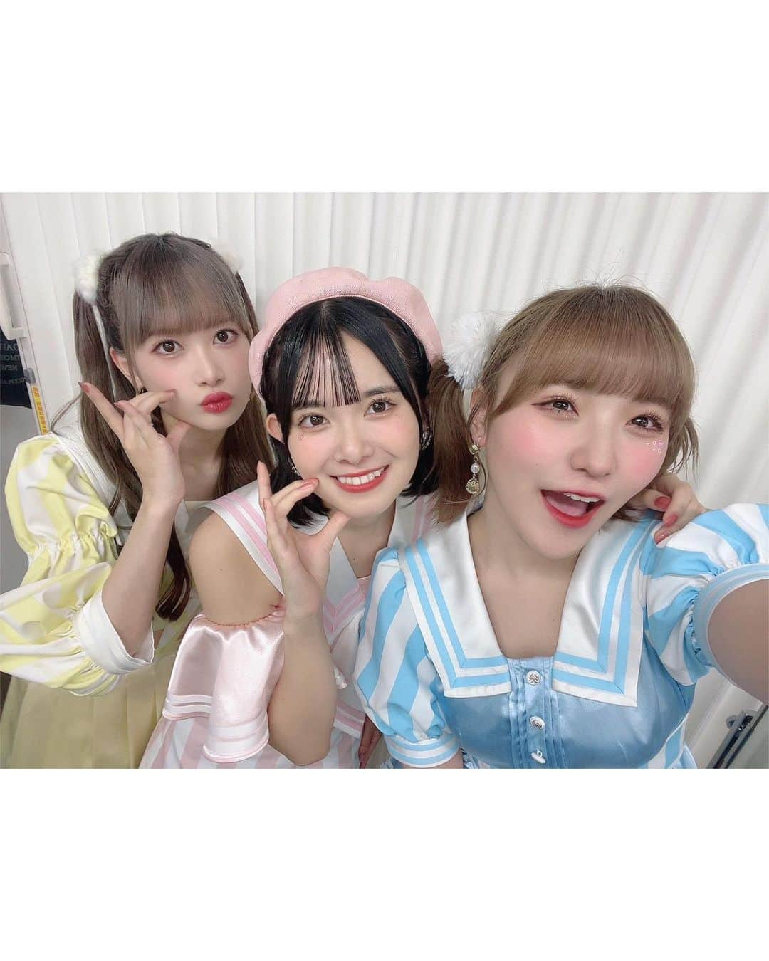 里吉うたのさんのインスタグラム写真 - (里吉うたのInstagram)「. ♥  『IDOL SQUARE 5』 ありがとうございました！！！  今日はコラボステージにて｢可愛くてごめん｣もパフォーマンスさせて頂きました🫶  今日の髪型は！お決まりのハーフツイン巻きました🍓  楽しかった〜🩶  #beyooooonds #ハロプロ  #里吉うたの #うーたん #うーすたぐらむ  #アイドル #衣装 #ゆはっぴーばーすでー  ♥」11月5日 21時46分 - utano_satoyoshi.official