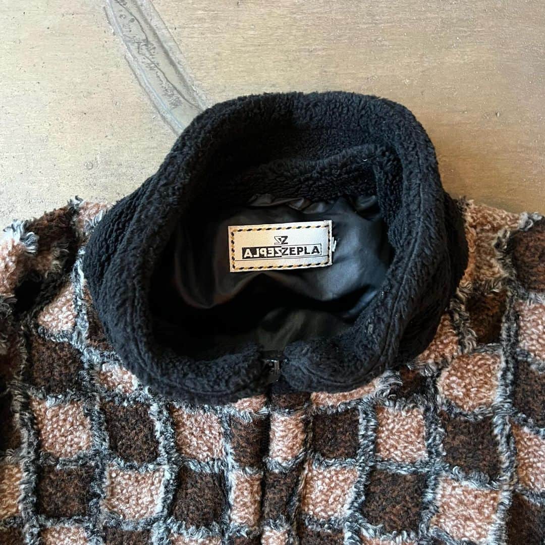 dudeさんのインスタグラム写真 - (dudeInstagram)「【 NEW ARRIVAL 】 ・ ZEPLA - Panel Switching Fleece Long Jacket」11月5日 21時41分 - dude_harajuku