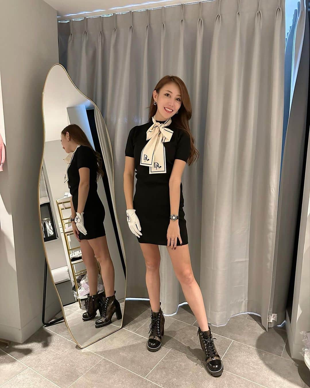 齋藤菜月さんのインスタグラム写真 - (齋藤菜月Instagram)「晴天ゴルフ☀️ もはや暑かった🤣  トップスタートで昼前には終わって シャンパンも飲めて 最高でした🩷  レッスンのおかげでドライバーは安定してきたけど 2、3打目のチョロとトップが多くて凹む、、  今年はまだまだ暖かそうだから 寒くなる前にたくさんいこお⛳️  ゴルフウェアはお友達がやってるブランド @douxavenir_golf 🩷 上品なお洋服みたいでとってもかわいー💞  #golf#セントナイン #ゴルフウェア」11月5日 13時12分 - irisnacchi