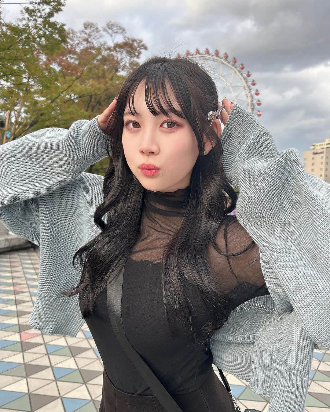 篠見星奈のインスタグラム：「. 🎡🩵  . #東京ドームシティ #観覧車 #篠見星奈」