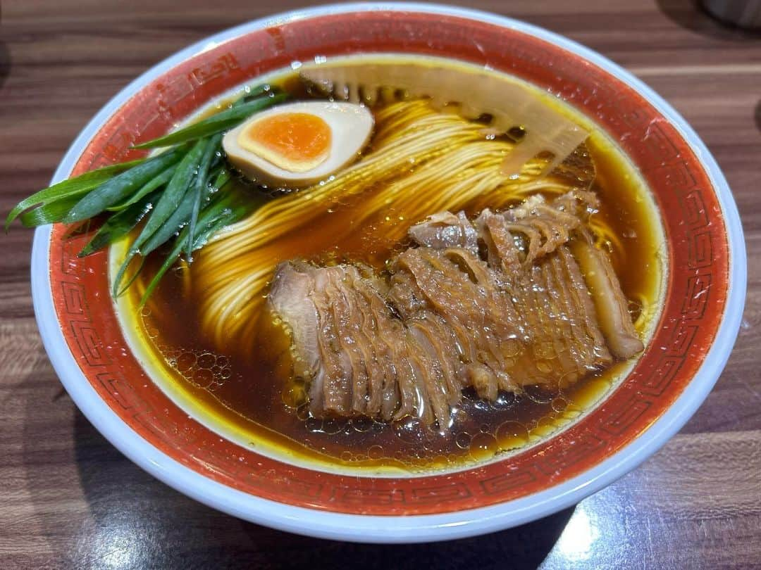 村松拓のインスタグラム：「らぁ麺 ブギー お初の笠岡ラーメン。美味すぎっ🥺 @ramen__boogie」