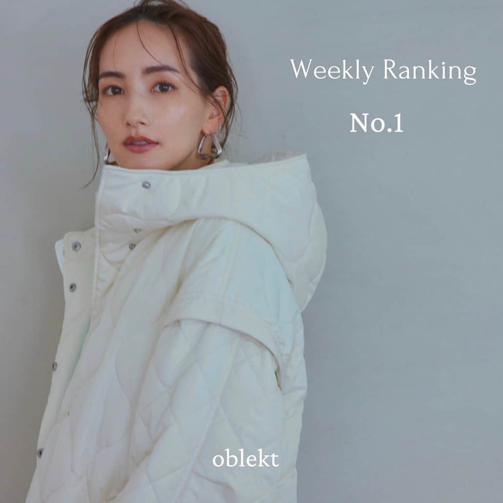 オブレクトのインスタグラム：「oblekt のweekly Rankingのご紹介♡  先日発売の1着で何パターンも着れる マルチウェイキルティングコートが第1位！  Ranking No.1 辻元舞さん × oblekt Multiple Quilted Coat  No.2 辻元舞さん × oblekt  マルチウェイニットアンサンブル  No.3 辻元舞さん × oblekt  2way Waist Tailored Pants  No.4 辻元舞さん × oblekt  Multiple Jacket  No.5 高山都さん × oblekt 襟つきニットカーデ  アイテムはスライドしてご覧ください👀✨  詳しくはオブレクト公式オンラインストアをご覧ください🌿  #oblekt #オブレクト」