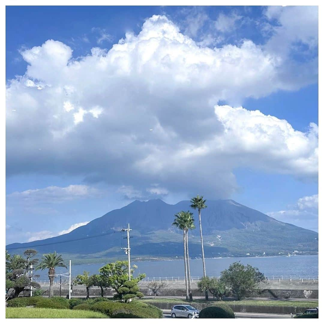 さだまさしのインスタグラム：「今日の桜島 . #桜島 #川商ホール #さだまさし #sadamasashi」