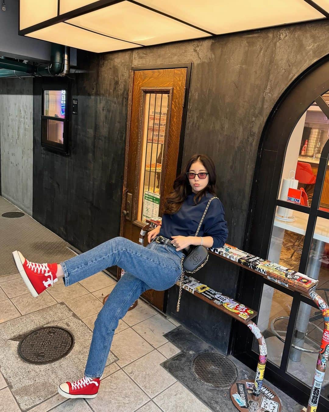 キ・ウンセのインスタグラム：「보물찾기 하느라 눈 빠질지경  내가 느낀건 너무 많이 갖다 모아 놔도 못찾는다 🫨 눈아포 🦦 . . #kiootd🌿 #ootd」