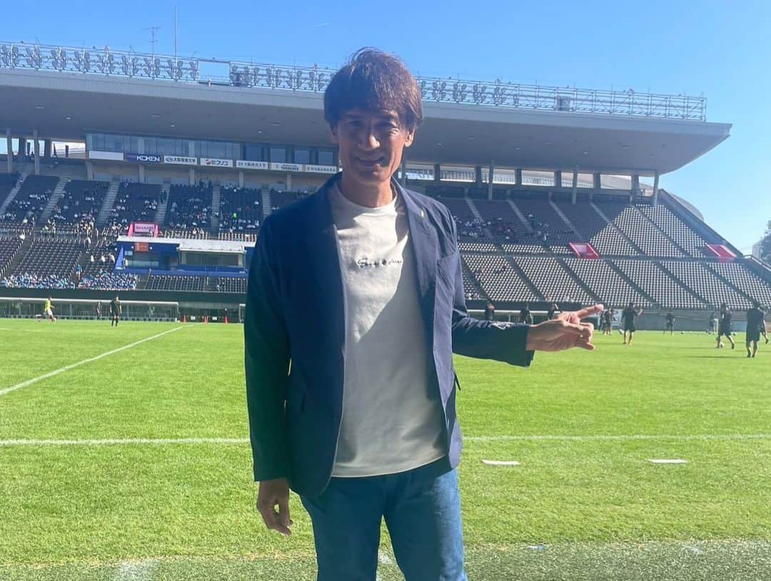 本並健治さんのインスタグラム写真 - (本並健治Instagram)「まいど！ 大阪高校サッカー選手権大会 準決勝　解説させて頂きました。  金光大阪vs履正社 近代付属vs東海大仰星  決勝  履正社vs東海大仰星  決勝も解説します。  どちらの高校も縁があるので頑張って欲しいです。  #高校サッカー選手権大阪大会  #準決勝解説」11月5日 16時17分 - kenjihonnami