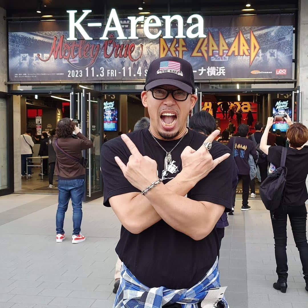 武蔵のインスタグラム：「🤘⚡  昨日は横浜のK-ARENAへ。  熱っつい1日でした！！  #武蔵 #motleycrue  #defleppard  #karena #横浜」