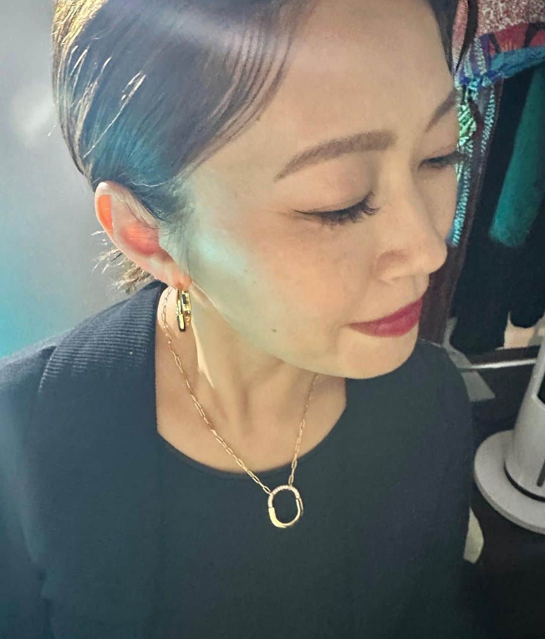 坂本美雨さんのインスタグラム写真 - (坂本美雨Instagram)「先日、国立新美術館にて開催されたHarper's Bazaar Japan 10th Anniversary party。 道を切り開く女性たちを讃える #WomenOntheFrontier Black Carpetを歩かせていただきました。 @harpersbazaarjapan   10周年おめでとうございます✨  Jewelry @tiffanyandco  Dress @momoko_chijimatsu  Styling @chikako_tanifuji  Hair&make @leco_ayami  🫶 @miwa904 @megmilk5628  Thank you...🕊  #PR #HarpersBAZAAR #HarpersBAZAARjapan #BazaarJapan10 #HarpersBAZAAR10  #TiffanyAndCo」11月5日 16時26分 - miu_sakamoto