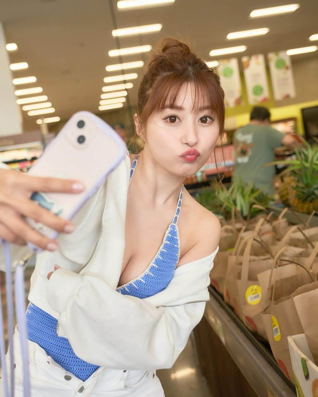 成瀬心美　オフショット 