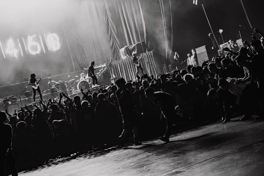 Kazuki Takemuraさんのインスタグラム写真 - (Kazuki TakemuraInstagram)「Thanks NEX_FEST🇯🇵 It was lit as hell🔥 Big up to @bringmethehorizon  📷 @shot.row  #bmth #babymetal #hyde #crossfaith #coldrain #nex_fest」11月5日 16時51分 - kazucrossfaith