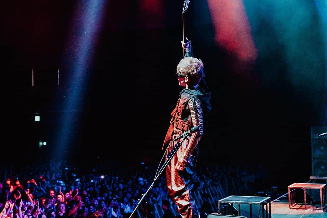 Kazuki Takemuraさんのインスタグラム写真 - (Kazuki TakemuraInstagram)「Thanks NEX_FEST🇯🇵 It was lit as hell🔥 Big up to @bringmethehorizon  📷 @shot.row  #bmth #babymetal #hyde #crossfaith #coldrain #nex_fest」11月5日 16時51分 - kazucrossfaith