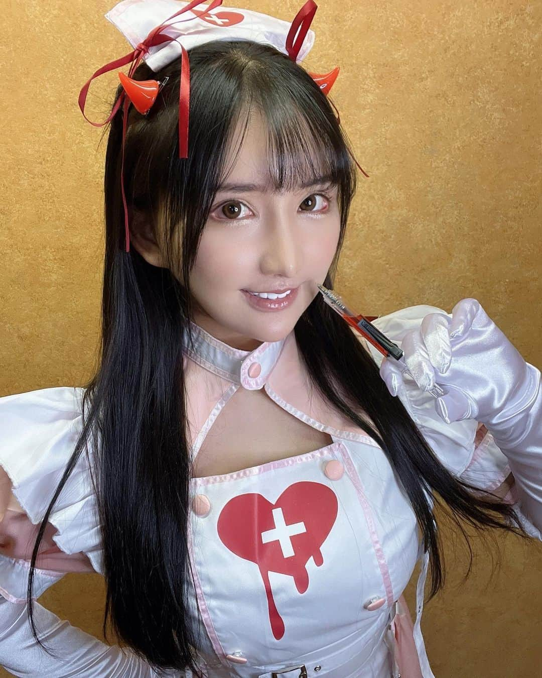 楪カレンさんのインスタグラム写真 - (楪カレンInstagram)「💉」11月5日 17時15分 - karen_yuzuriha