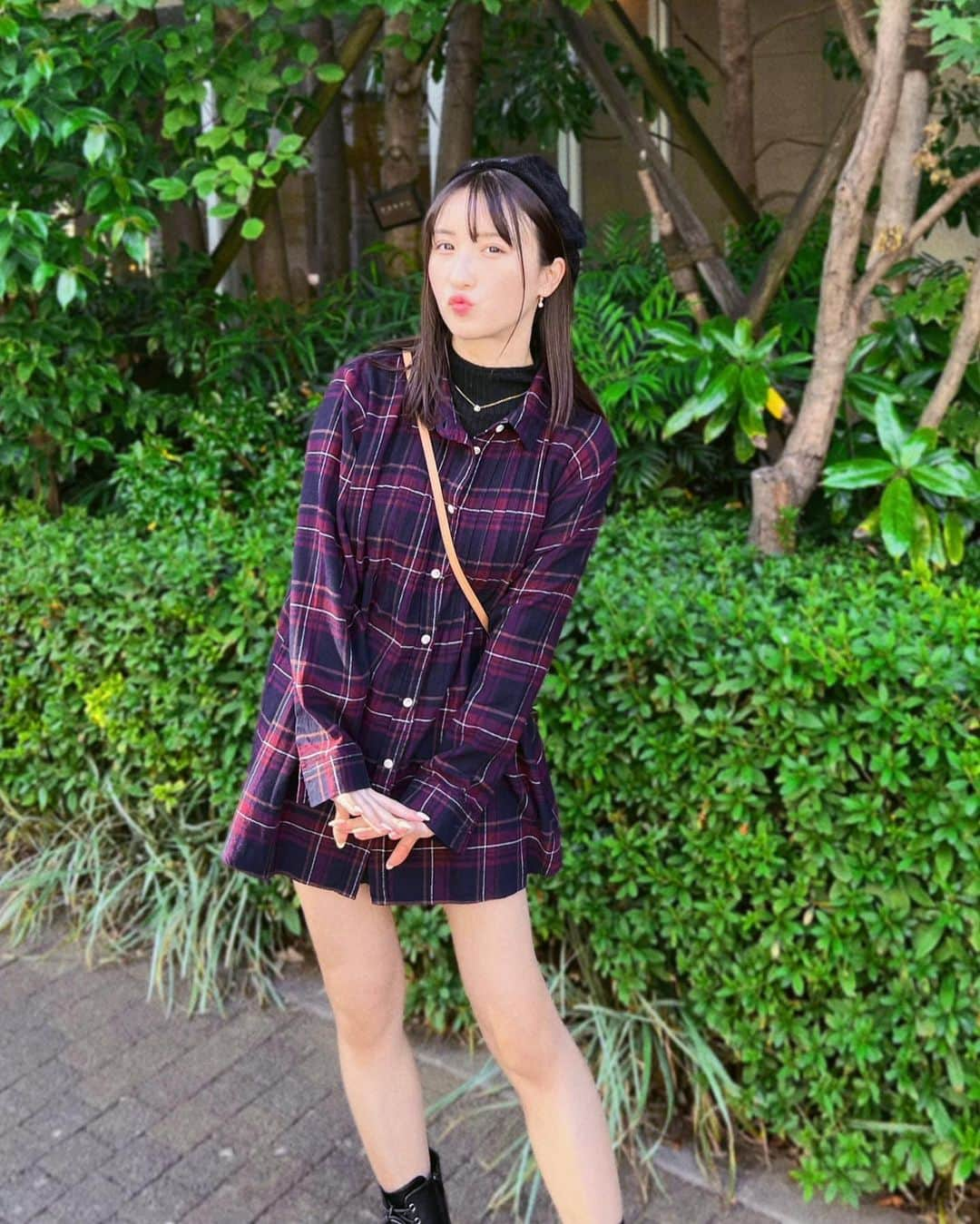 伊藤愛真さんのインスタグラム写真 - (伊藤愛真Instagram)「元気〜？？ 色々なレッスンたくさん受けて自分磨きがんばってるよっ🥺 早くいろんな報告できるように頑張るっ . そんで気づいたら全身古着だ😂🤍 最近80〜00sの古着が特に好きっ！ . . . #古着#古着女子#agnesb#ベレー帽#チェックシャツ」11月5日 17時21分 - __emagram