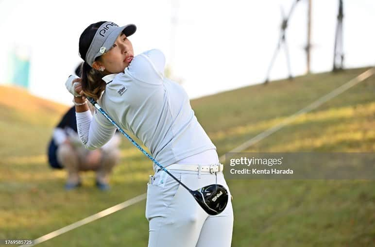 竹山佳林さんのインスタグラム写真 - (竹山佳林Instagram)「明治安田レディスオープンゴルフトーナメント⛳️  地元関西大会もっと頑張りたかったですが、今週はゴルフ脳が少しおバカな私でした😵‍💫 切り替えて来週も頑張ります☝️  次は「山口周南レディースカップ」🏌🏻‍♀️  #golf #jlpga #ステップアップツアー  #明治安田レディスオープンゴルフトーナメント  #newbalance #newbalancegolf  #長谷工コーポレーション  #pinggolf  #株式会社商美コーポレーション  #株式会社リンクス #リンクスゴルフ  #株式会社achieve #teamachieve #topworksbody  #kasco #ゴルフレーヴ #titleist #angle磁気ネックレス #palmax #ustmamiya #glaux #eonsports #phiten」11月5日 17時37分 - karin.takeyama