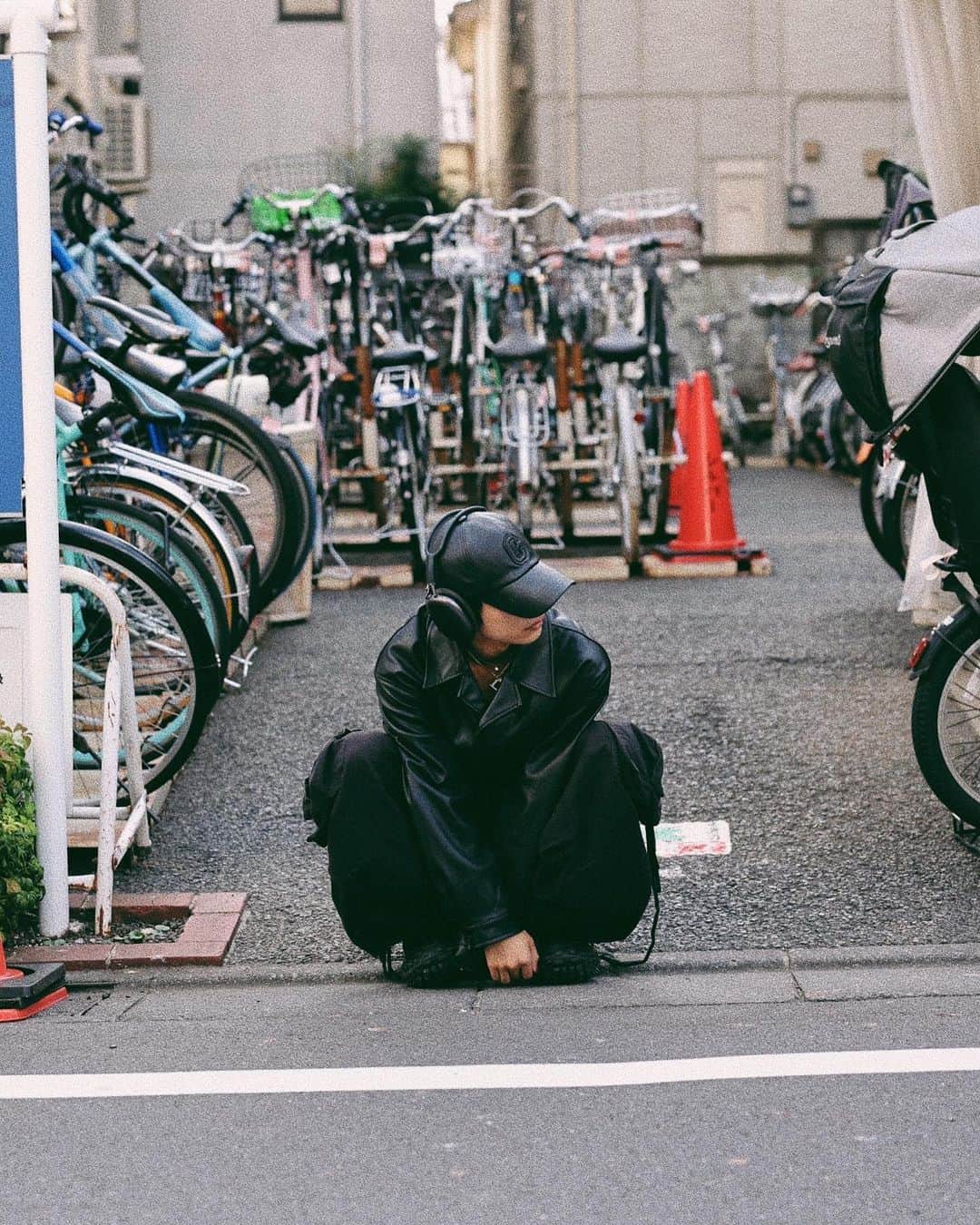 岡春翔さんのインスタグラム写真 - (岡春翔Instagram)「. Shimokitazawa . Photo: @yooouhei.f」11月5日 17時55分 - strangecat_haruto