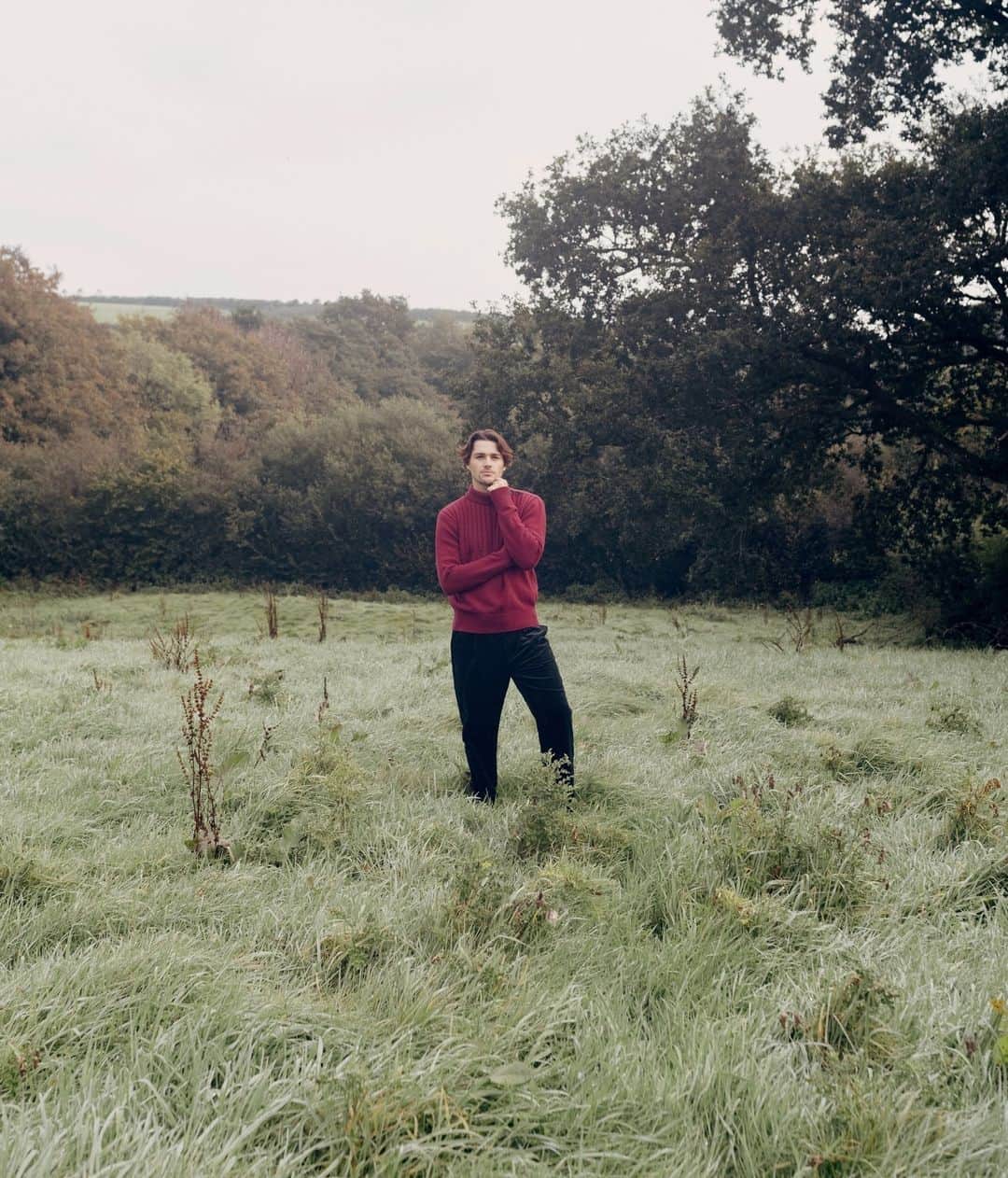 オリバースペンサーのインスタグラム：「The Winter 23 collection has landed online and in stores, styled on the filmmaker and storyteller @jackharries ⁠ ⁠ What are you waiting for? Hit the link in bio to explore the collection now.⁠ ⁠ ⁠ #oliverspencer⁠」