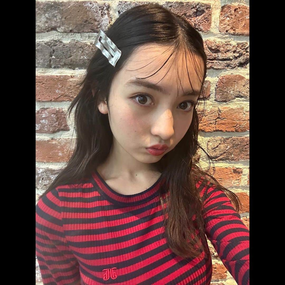 川原美杏さんのインスタグラム写真 - (川原美杏Instagram)「ニコラ12月号『ベストレイヤードでアプデするしか！』のオフショです‪‪☺︎‬  重ね着ってオシャレだけど難易度高め！重ね着のコーデがたくさん紹介されているのでみんなもこのページを読んで参考にしてみてね〜♩  #ニコラ #nicola #ニコモ #ニコラ12月号発売中 #川原美杏」11月5日 18時05分 - kawahara_mian_official