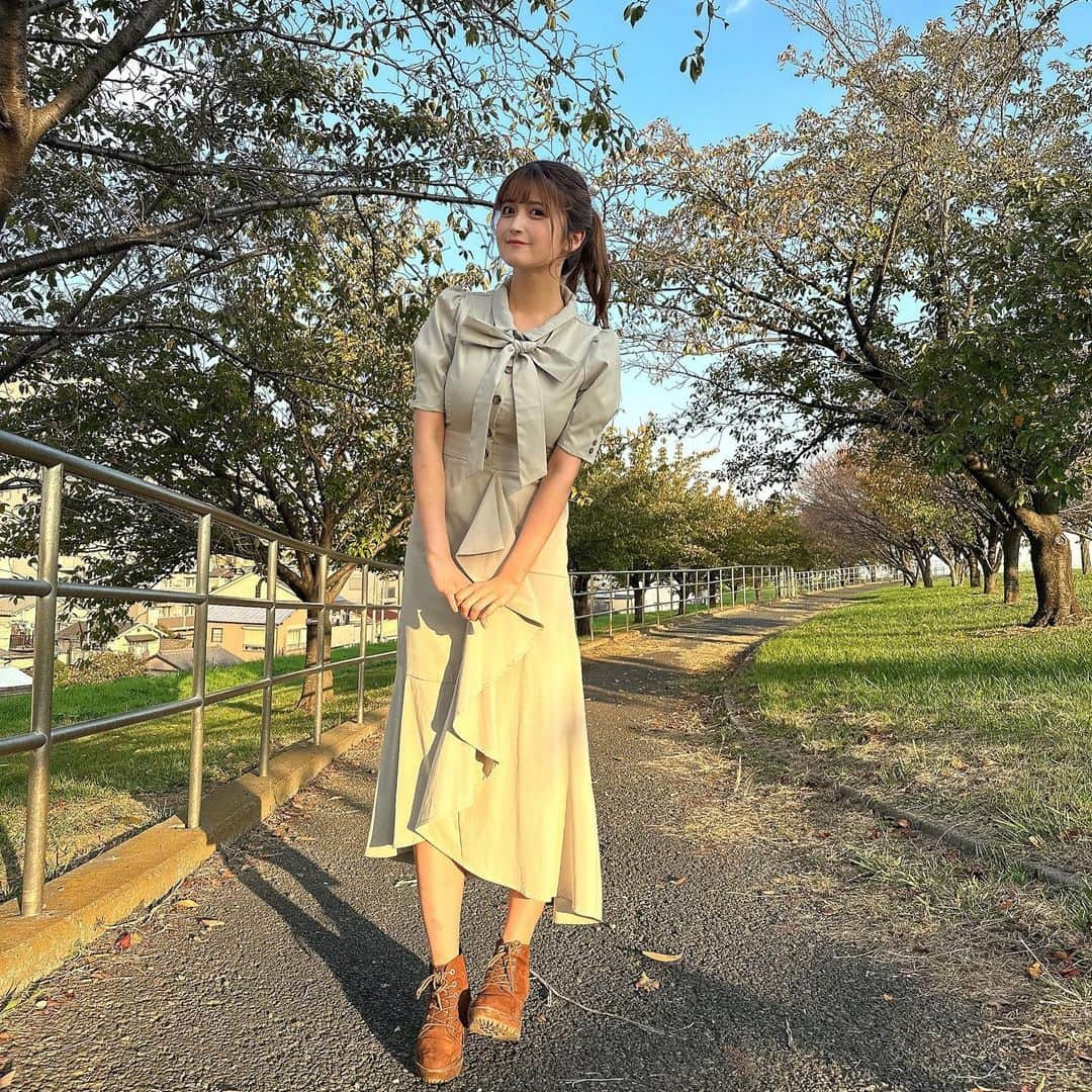 佐倉みきのインスタグラム：「@formu_official のワンピース👗  今年の夏にGETしたけど、 その時キツキツで着れなかったから痩せて着れるようになって嬉しい🥺🤍笑  デザインがすごく可愛いの〜！ 胸元のリボンをウエストに付けることもできるよ☺️🎀」