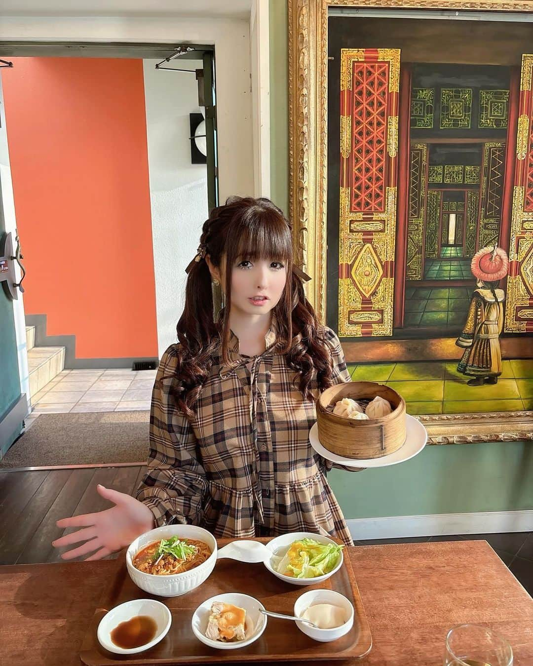 伊藤芽衣のインスタグラム：「いつの日かの 原宿ランチ♡ ⁡ 小籠包ランチを いただきました♡ ⁡ #原宿ランチ #明治神宮前ランチ #ウィルセレクション #willselection」