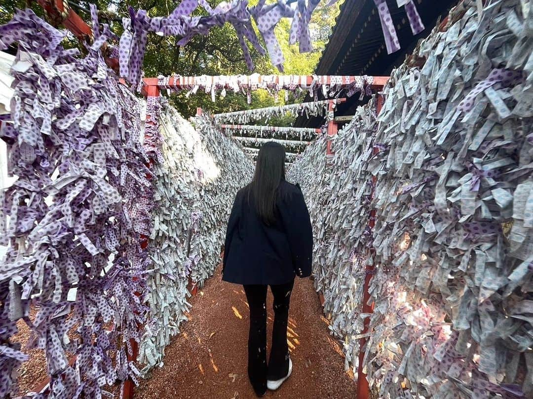 川崎琴之さんのインスタグラム写真 - (川崎琴之Instagram)「美術館と神社巡り⛩️ ・ ・ #金沢旅行 #美術館巡り」11月5日 18時47分 - kotono_0406