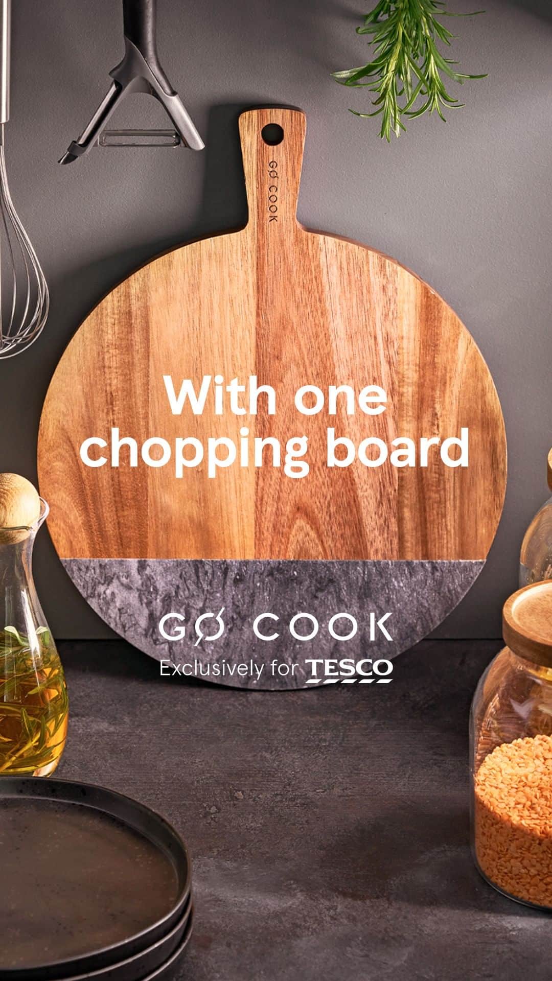 Tesco Food Officialのインスタグラム：「Chop, slice, serve, repeat. This versatile paddle board does it all and works as a stylish centrepiece for your dining table. Head to the link in bio to shop the full Go Cook range.」