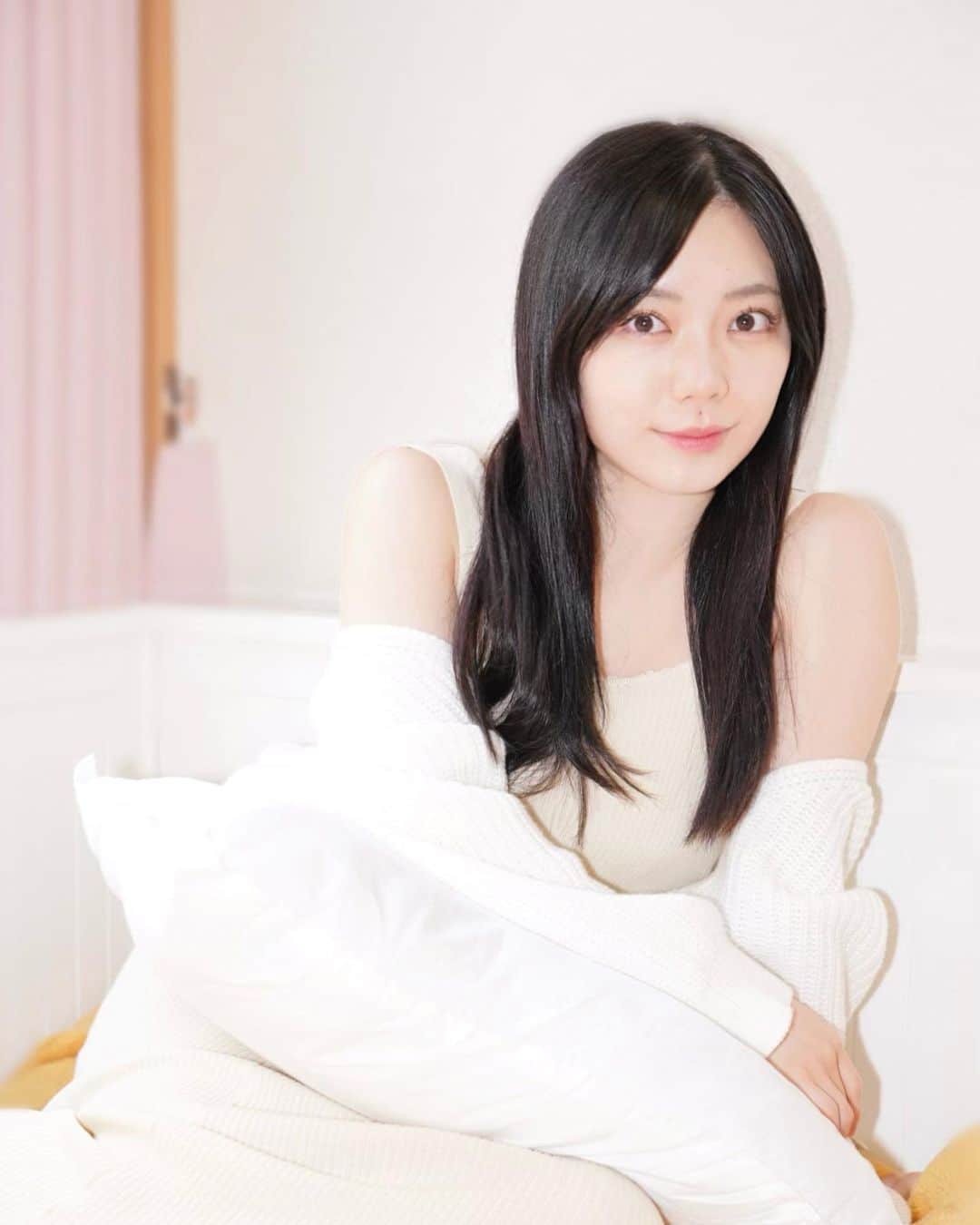 平岡映美のインスタグラム：「24歳最後の日♡ これからも毎年、みんなでこの日を迎えられると嬉しいです。ますます頑張ります(⺣⺣)♡* 皆さま本当にありがとうございます☺️ ・ 今日はバレエの恩師に会いに🩰 姪っ子ちゃん達もlittle dancerになりそうです☺️」
