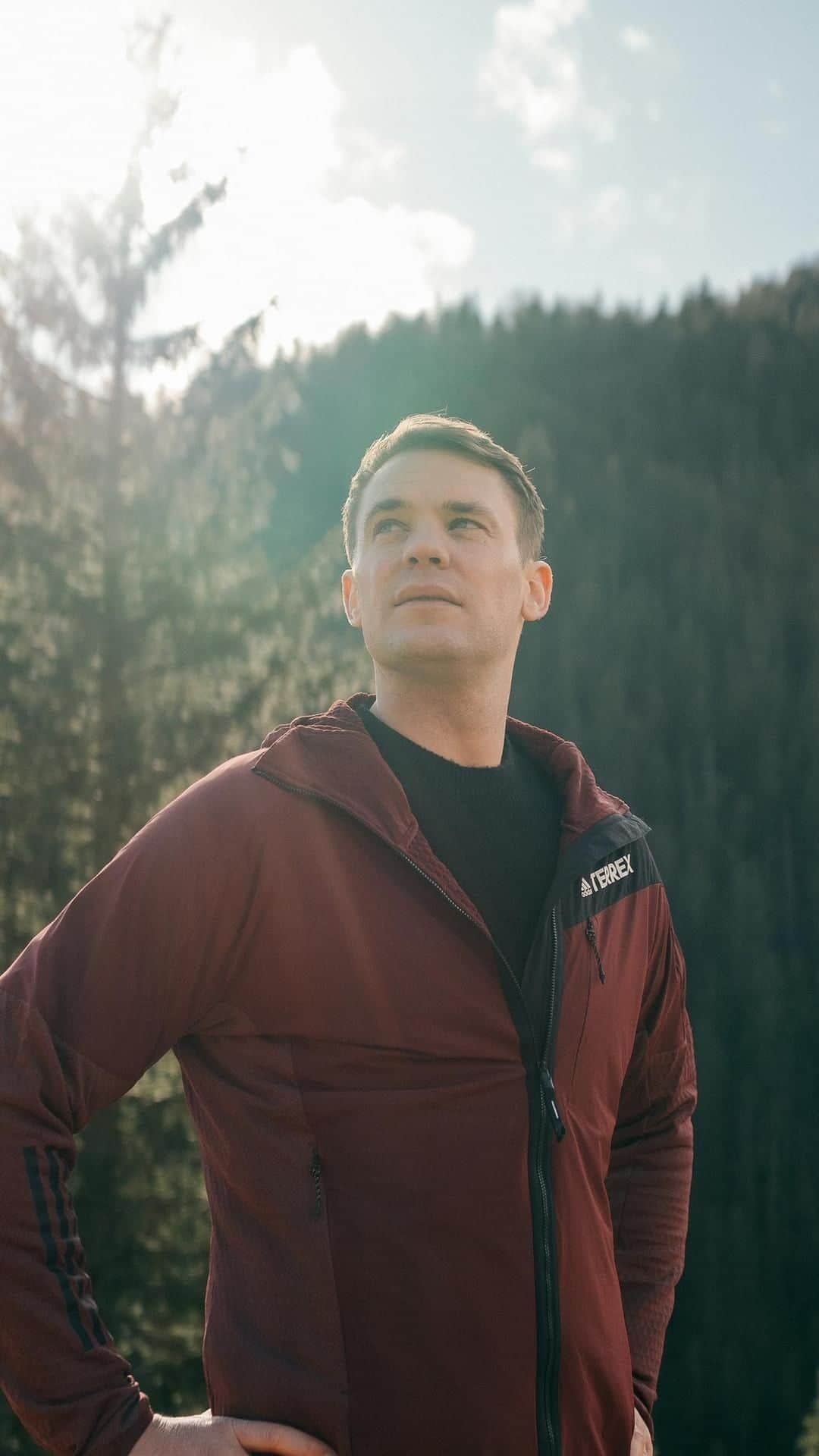 マヌエル・ノイアーのインスタグラム：「Was Erfolg für mich bedeutet? Die höchsten Ansprüche an mich, das Team und mein Equipment zu haben. 🤝  #ManuelNeuer x #Michelin #MichelinSquad」