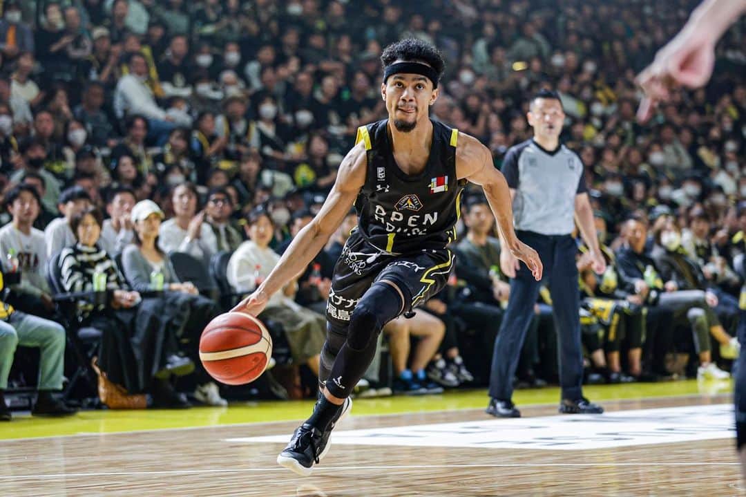 群馬クレインサンダーズのインスタグラム：「𝐓𝐎𝐃𝐀𝐘'𝐒 𝐏𝐇𝐎𝐓𝐎📸  続きはInstagramをチェック✅  instagram.com/p/CzOJOj9PE7P/  #BEBOLD #Bリーグ #オプアリ」