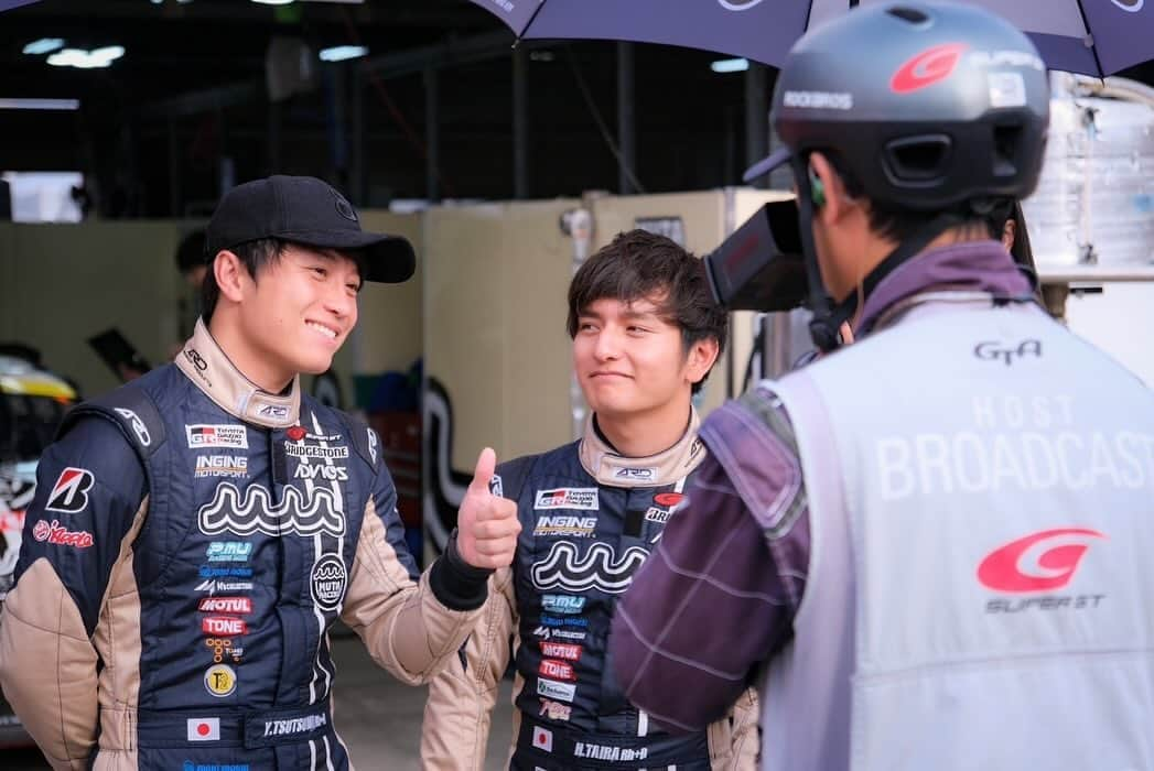 後藤佑紀さんのインスタグラム写真 - (後藤佑紀Instagram)「. 2023シーズン、2号車muta Racing INGINGへ たくさんの応援をありがとうございました✨️  最終戦は9位でチェッカー🏁 シリーズランキングは2位という結果です🥈  チャンピオンを獲るためには必須のポールポジションを 見事獲得し、決勝レースでも最後までチーム一丸となり 果敢に攻める姿には本当に心を打たれました😭😭  muta racingの一員として1年間活動ができたことを 本当に誇らしく思います✨️✨️  元々ファンの皆様も、私たちきっかけでmuta racingを 応援してくれた皆様も、もっと速く強くなる2号車を これからも応援してくれたら嬉しいです🤎  アンバサダーとしての活動はまだ続きますが、 最終戦ということで一度締めくくらせてください😌  1年間、2号車muta Racing INGINGへの たくさんの応援本当にありがとうございました🌊  #muta #mutaracing  #mutaracingfairies #レースクイーン #SUPERGT #gt300 #GR86GT #ingingmotorsports #ブリヂストン #モビリティリゾートもてぎ」11月5日 19時58分 - kinochan0219