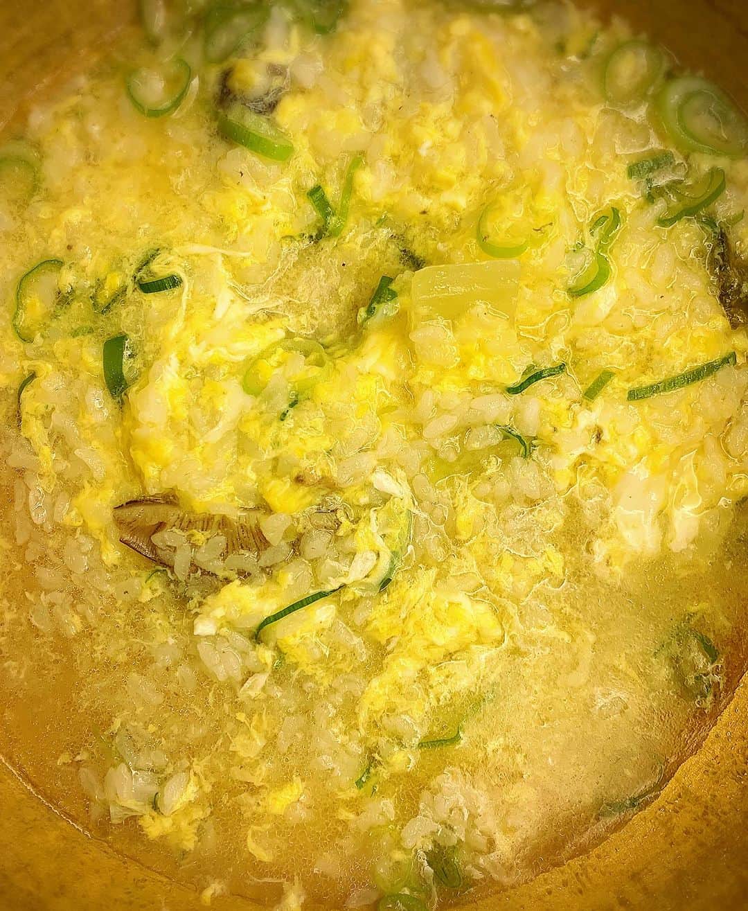 祐真朋樹さんのインスタグラム写真 - (祐真朋樹Instagram)「我が家の定番鍋 『ピエンロー』 締めはユメピリカ（新米）で雑炊！ 美味！ごちそうさまでした。 今日もありがとう😊  #白菜好き  #締め雑炊  #ピエンロー  #どうなべ」11月5日 19時59分 - stsukezane