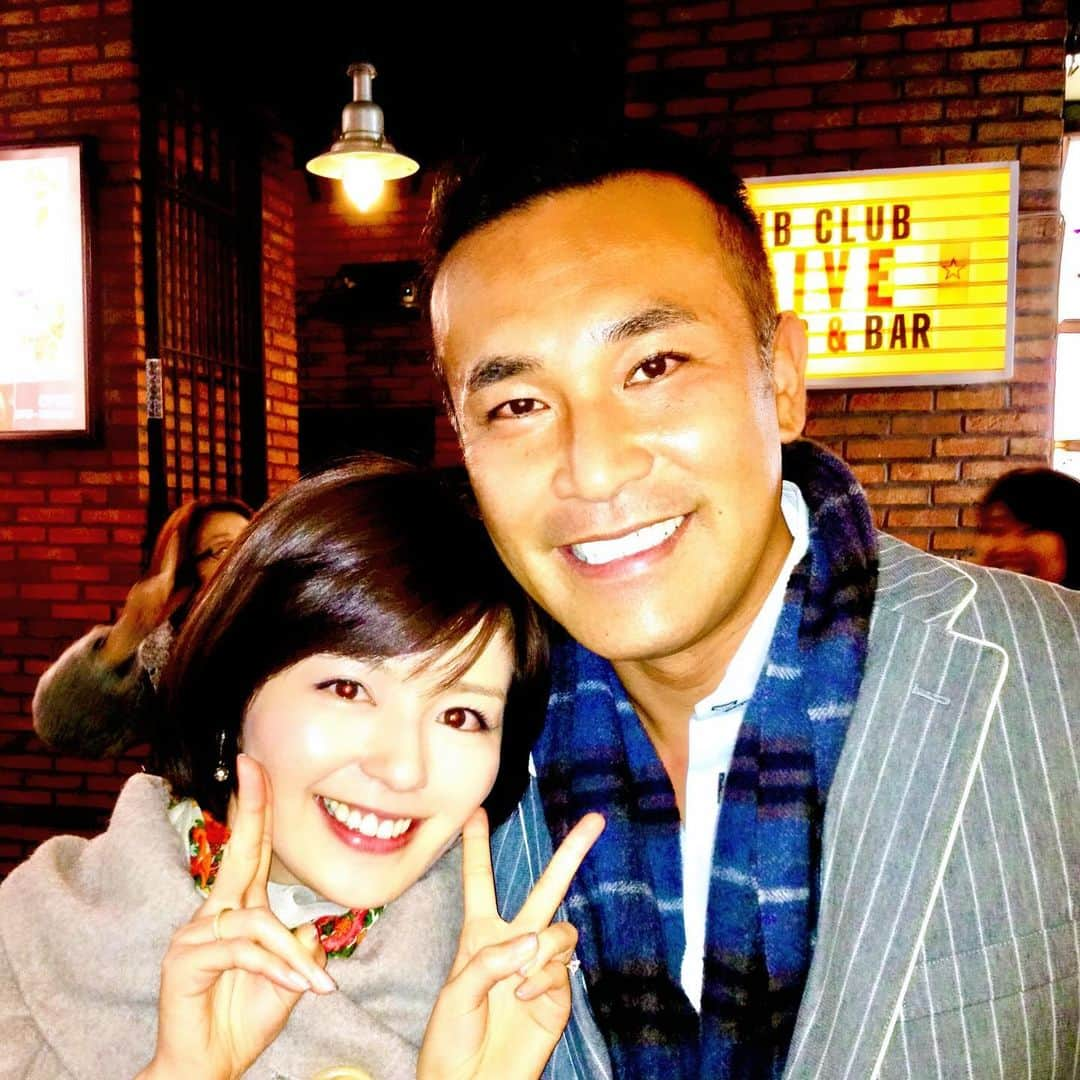 岸本哲也さんのインスタグラム写真 - (岸本哲也Instagram)「中野美奈子さん。とても気さくな方です。現在はフリーアナウンサー、また地元の香川県丸亀市文化観光大使としてもマルチにご活躍中です。 フジテレビ退社後はシンガポールに行かれたり、海外経験も豊富。久しぶりにご連絡したらお元気そうでした。 とくダネ！時代はご近所さんだったので、当時のスタッフと一緒に飲みに行きましたね。本当に素敵な方です😊 @minako_nakano.official   #フジテレビ  #テレビ #丸亀市  #英語  #英会話  #四国  #香川県  #follow  #like #キャスター  #リポーター #mc #japan」11月5日 20時04分 - tetsuya_kishimoto