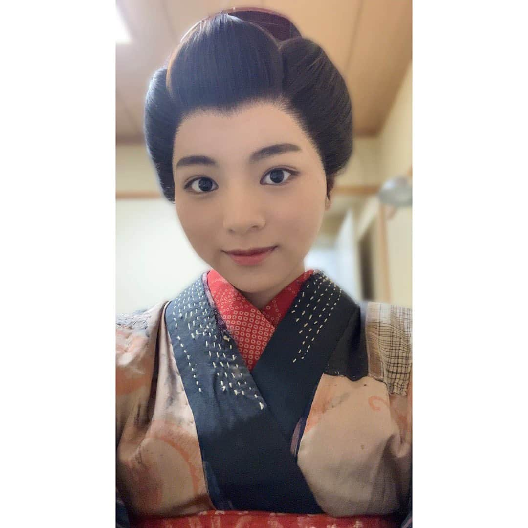 柿澤ゆりあさんのインスタグラム写真 - (柿澤ゆりあInstagram)「⁡ ⁡ 舞台#赤ひげ ⁡ 連日沢山のご来場、ありがとうございます！ ⁡ 人の生死を扱う物語なので、緊張感があるシーンはもちろんですが、思わず笑いが起こってしまう楽しいシーンも沢山。回を増すごとに皆さんのお芝居が進化していって、毎回新鮮な気持ちで舞台に立っています！ ⁡ そして何よりお客様からの温かいエネルギーに とても助けられています！ この後の公演もよろしくお願いいたします！」11月5日 20時05分 - yuria_kakizawa_403