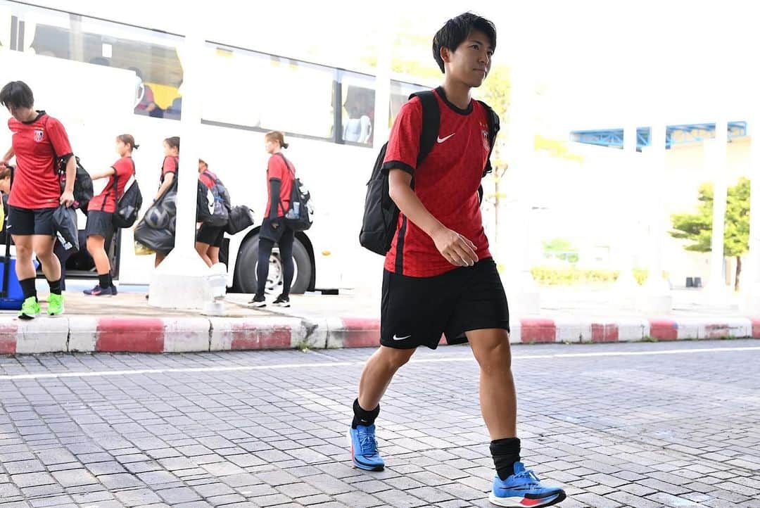 清家貴子のインスタグラム：「いよいよ明日が初戦。 ASIAにURAWAを響かせろ！  #ACL #AFCWomensClub #三菱重工浦和レッズレディース」