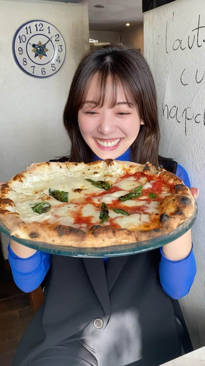 辰巳さくら（さくてん）のインスタグラム：「big🍕💛まいうでした🤤  #ピッツェリアトラットリアオージーオー  #和泉ランチ #和泉市カフェ #堺グルメ #堺ランチ #ランチ巡り #カフェ巡り #ピザスタグラム」