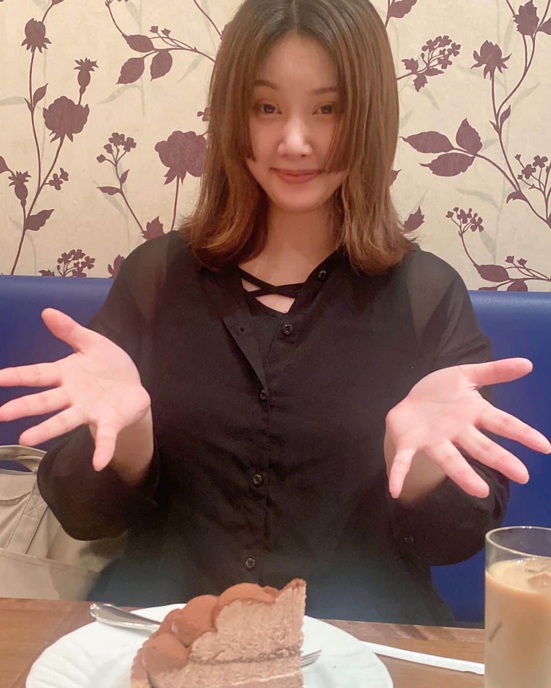 小寺真理さんのインスタグラム写真 - (小寺真理Instagram)「LOVEたみ。  アーンしたらやめろって そんなんはファンにしてやれって言われたよ。🫠」11月5日 20時28分 - koteramaricorin