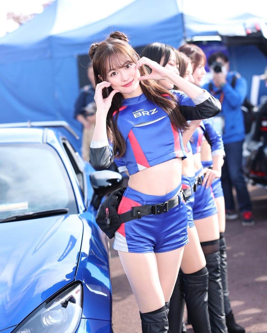 りなぴよのインスタグラム：「🏁💙🔥  #SUPERGT Rd.8最終戦🏁  4番手スタートで10位フィニッシュでした  今シーズンSUBARUファンの皆さんと一緒に 61号車の応援を出来て嬉しかったです！ ありがとうございました📣  そして2023BREEZEの活動は、 これにて終了です🥲 最高なメンバーと1年間過ごせて楽しかったな🥹💙 ありがとう🥲🫶  他にも載せたい写真がたくさんあるので 後日載せます🙇‍♀️  最終戦お疲れ様でした！！！ #SUBARU #BREEZE」