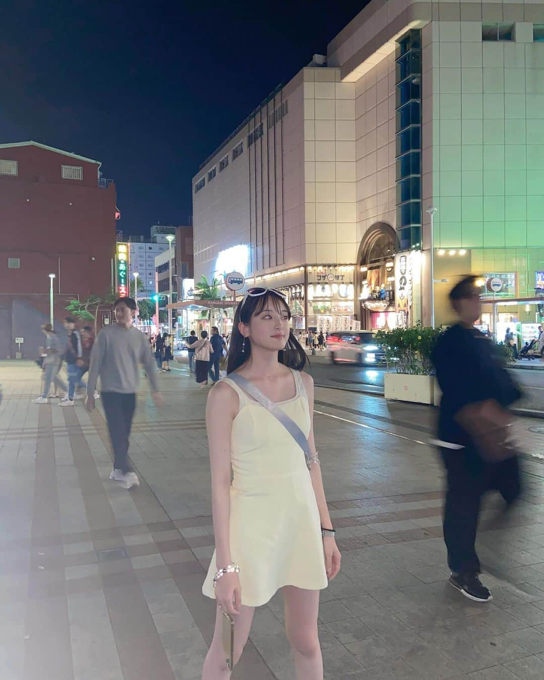 川原美咲さんのインスタグラム写真 - (川原美咲Instagram)「♫♫♫ ・ 生粋の #骨格ナチュラル  ・ ・ ・ ・ ・ ・ #みっさーくろぜっと  #沖縄カフェ #沖縄カフェ巡り #沖縄旅行 #沖縄カフェ部 #沖縄ランチ #沖縄ビーチ#国際通り #国際通りグルメ  #沖縄 #沖縄旅行 #沖縄観光 #ちゅらうみ水族館 #ちゅらうみサイダー #美ら海水族館 #美ら海水族館お土産 #美ら海水族館🐠  #沖縄ランチ #骨格ナチュラル #骨格ナチュラルタイプ #骨格ナチュラルさん向きコーデ #flower #okinawa #okinawajapan #okinawatrip #okinawa🌺」11月6日 6時53分 - misaki_888_sagasaikou