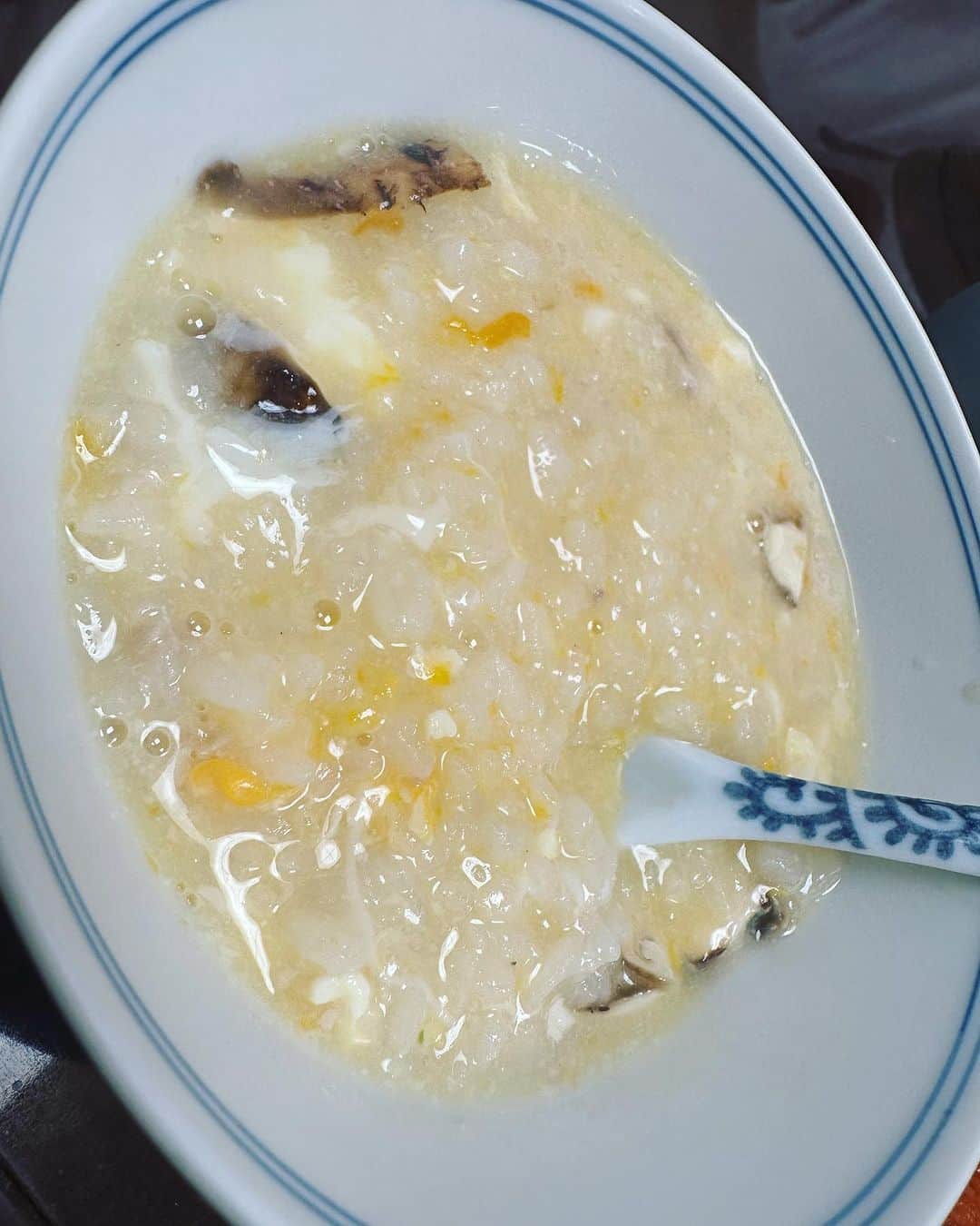 片桐衣理さんのインスタグラム写真 - (片桐衣理Instagram)「今年初の味満んさん❤️ #河豚 #味満ん #クリスタルと #ひれ酒写真撮り忘れ💦 #白子焼きはもう少し先」11月6日 7時05分 - dr._eri
