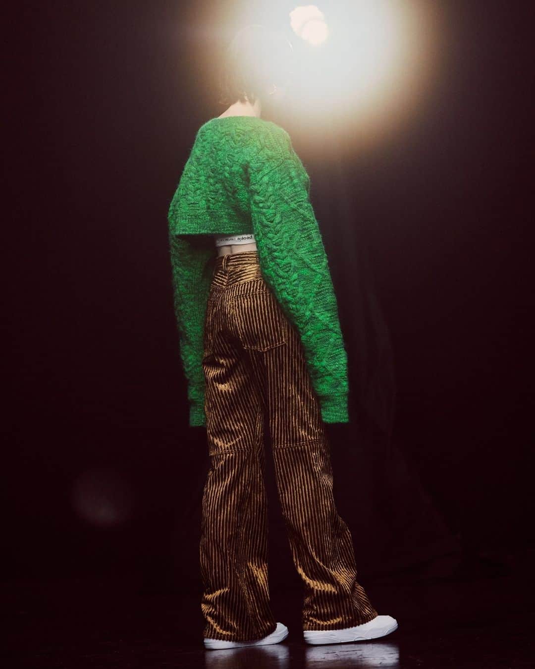 ビューティフルピープルさんのインスタグラム写真 - (ビューティフルピープルInstagram)「Fall/Winter 2023 Collection⁠ Side-C Vol.10 "OMAMAGOTO"⁠ Final drops arrive on Friday 3 November. ⁠ ⁠ ⁠ ◻︎⁠broccoli alan knitting pullover ◻︎⁠double-end broccoli alan scarf pullover 頭身の子供服から着想を得たシルエットのクルーネックプルオーバーニット。アラン柄をブロッコリーの独特な凹凸感に落とし込んだオリジナリティある柄行きと目面が特徴です。コシとボリューム感のあるモヘア素材の特徴と、柄癖の出にくいナチュラルなスラブ形状のウールの特徴を活かしてボリューム感あるニットに。 クロップド丈プルオーバーは、袖を通さずに着用することで、ボリュームあるマフラーとしても着用が可能です。  ⁠ ___⁠ ⁠ 【beautiful people 直営店舗⁠】⁠⁠⁠⁠ ⁠ ■Online store⁠ www.beautiful-people.jp⁠ ⁠ ■Global Online store⁠ www.beautiful-people-creations-tokyo.com⁠ ⁠ ■ 青山店⁠⁠⁠⁠ 東京都港区南青山3-16-6⁠⁠⁠⁠ ⁠⁠⁠⁠ ■ 新宿伊勢丹店⁠ 伊勢丹新宿店本館2階　⁠⁠⁠⁠TOKYOクローゼット/リ・スタイルTOKYO⁠⁠⁠⁠ ⁠⁠⁠⁠ ■ 渋谷PARCO店⁠ 渋谷パルコ2階⁠ ⁠ ■ ジェイアール名古屋タカシマヤ店⁠ ジェイアール名古屋タカシマヤ4階　モード＆トレンド「スタイル＆エディット」⁠⁠⁠⁠ ⁠⁠⁠⁠ ■⁠阪急うめだ店⁠ 阪急うめだ本店3階　モード⁠⁠⁠⁠ ⁠ ___⁠ ⁠ #beautifulpeople⁠⁠⁠ #ビューティフルピープル⁠⁠⁠ #knit #knitdesign #knitfashion #ootd #ブロッコリー #カリフラワー」11月6日 7時00分 - beautifulpeople_officialsite