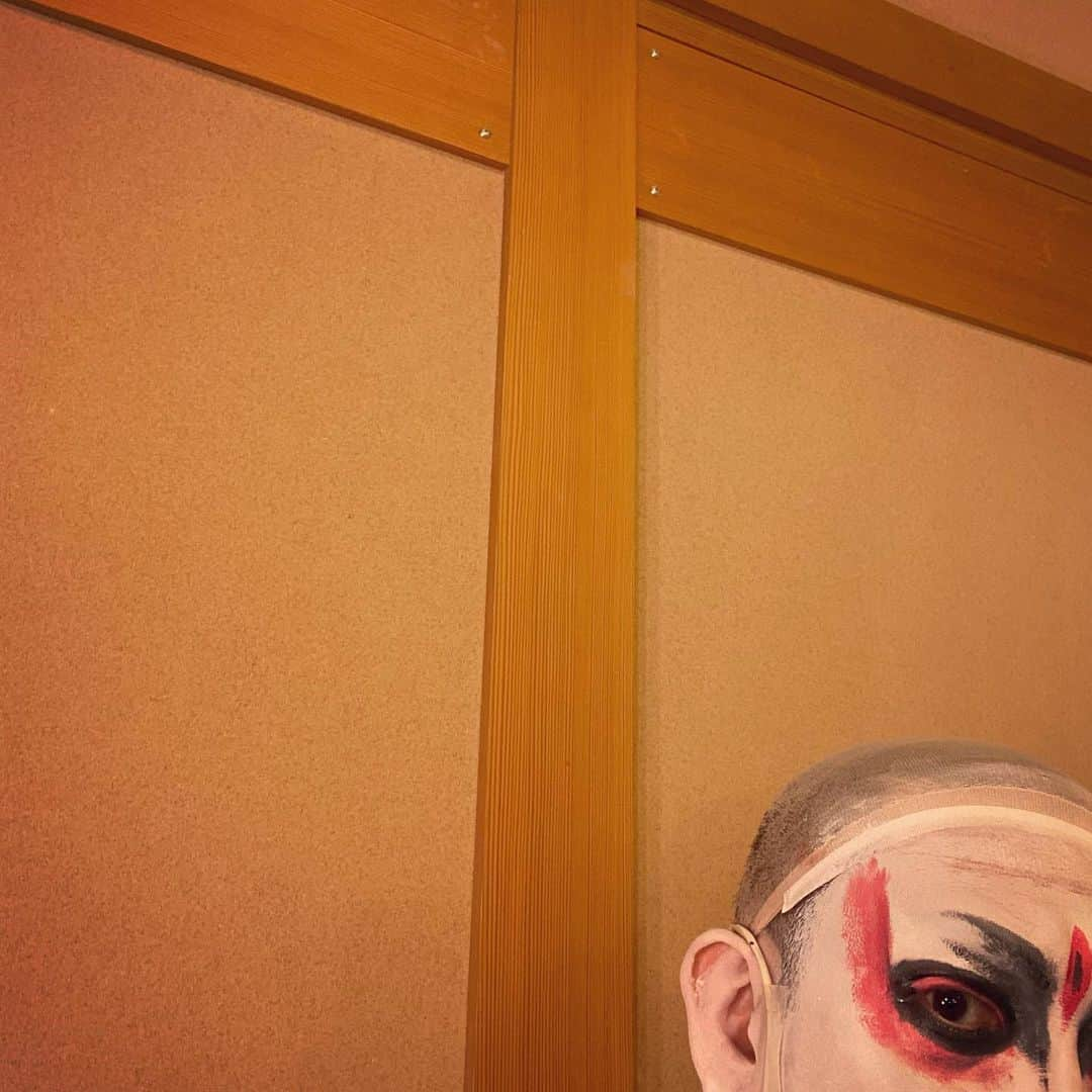 坂東亀三郎さんのインスタグラム写真 - (坂東亀三郎Instagram)「⁡ ⁡ 本日、歌舞伎座 『極付印度伝　マハーバーラタ戦記』5日目。 ⁡ ⁡ これで決まりかな。 (毎日続けるの無理だからこのシリーズはこれでおしまい。) ⁡ ⁡ さぁ、月曜日。 今週も楽しみましょう。 ⁡ ⁡ #歌舞伎 #音羽屋 #歌舞伎役者 #彦三郎 #坂東彦三郎 #九代目」11月6日 7時04分 - otowayabando