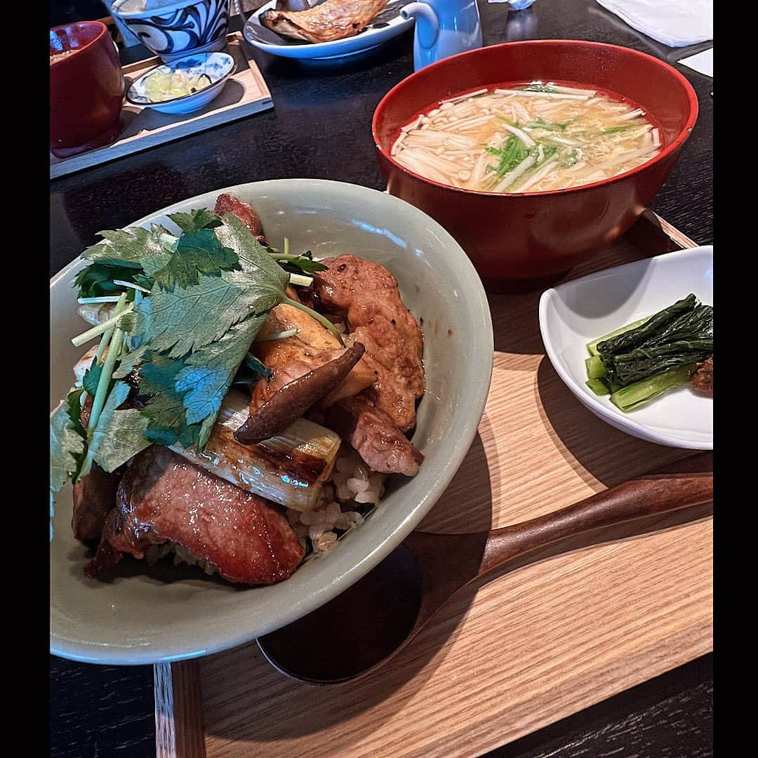 栗原三佳さんのインスタグラム写真 - (栗原三佳Instagram)「美味しかった和食店😍  📍名駅   #食べるの大好き  #店に名前忘れがち」11月5日 22時25分 - 24.sou_kurihara.mika