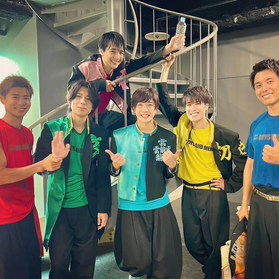 本田剛文さんのインスタグラム写真 - (本田剛文Instagram)「今日はストロングデー！ アツアツライブをたっぷりお届けしました！  こりゃめちゃくちゃ寝れるで！  #ライブ #本拠地 #BMシアター #イオンモール #常滑 #ストロングスタイル #パワー #ボイメン #本田剛文」11月5日 22時40分 - boymen_honda