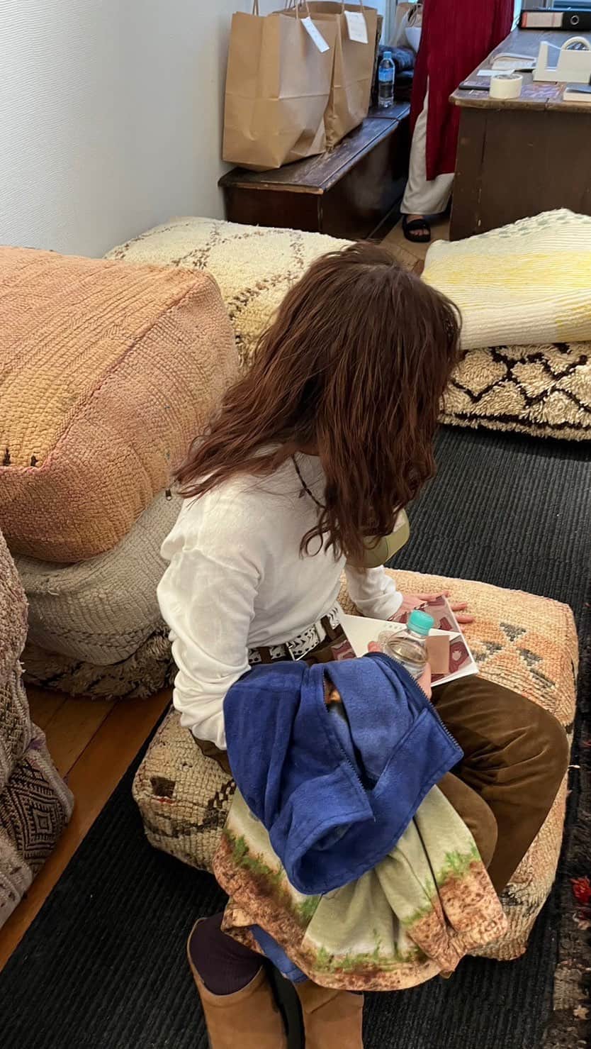 吉成亜美のインスタグラム：「🤝🏻」