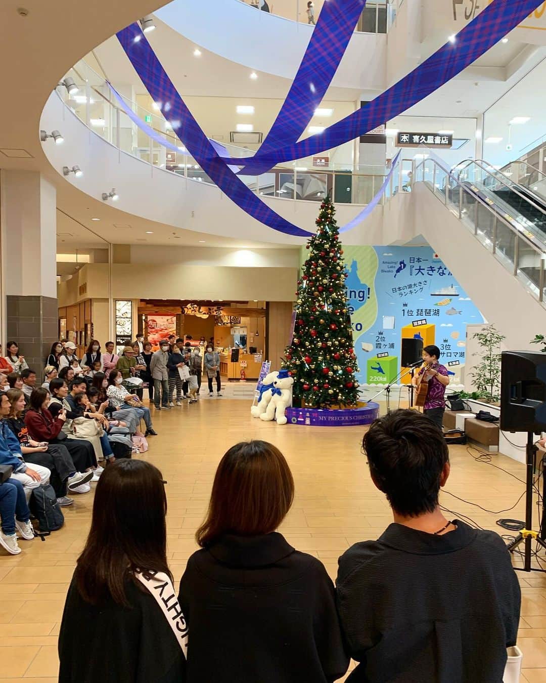 Eden Kaiのインスタグラム：「滋賀•イオンモール草津！⁣ ありがとうございました🙇‍♂️⁣ ⁣ Shiga / AEON Mall Kusatsu! ⁣ Thanks so much😆🙏⁣ ⁣ #EDENKAITOUR⁣」